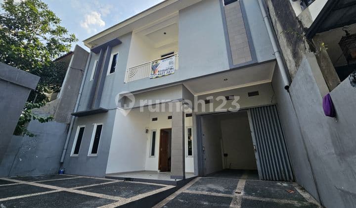 Disewakan Rumah 2 Lantai Di Pusponjolo Semarang