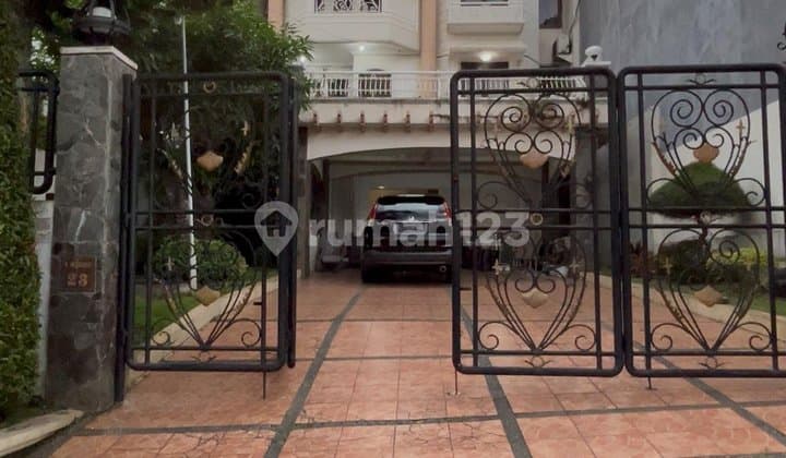 Cheap Luxury House Below NJOP 3 Floors In Bukit Sari