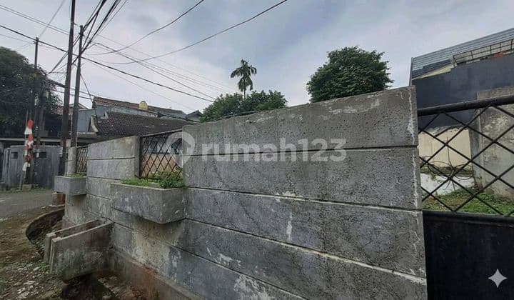 Land for Sale in DPR Complex