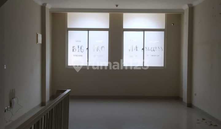 2.5-Story Shophouse in South Bekasi. Location at Grand Galaxy Park.
