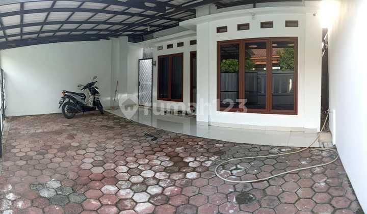 Jual Cepat Rumah 2 Lantai di Cikunir. Siap Huni. Bebas Banjir
