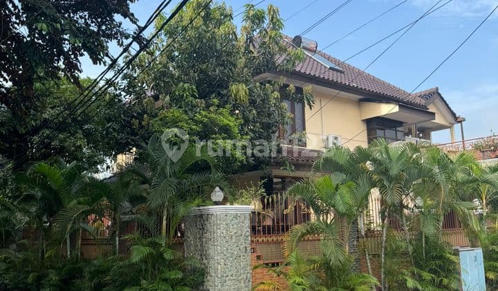 Rumah Mewah 2 Lantai Posisi Hook Siap Huni di Duren Sawit, Jakarta Timur