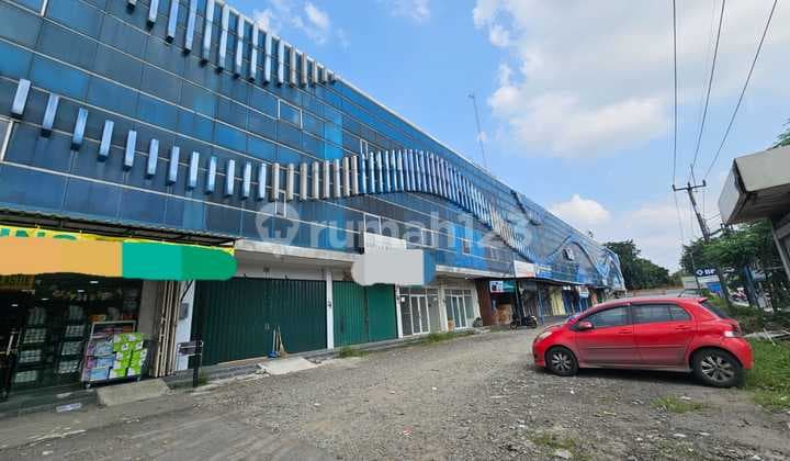 Ruko Festival 3.5 Floors Ready to Use in Sultan Agung, Bekasi