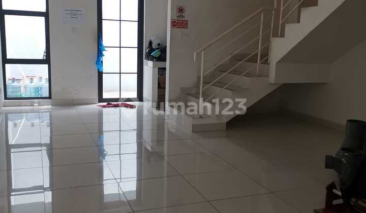 Ruko di Menteng Metland, Cakung Jakarta Timur.
