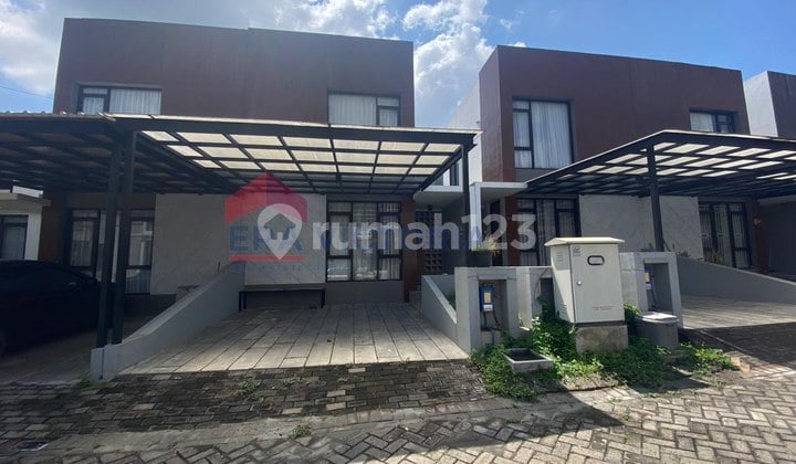 Disewakan Rumah 2 Lt Furnished di Tasikmadu Malang