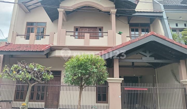 Rumah 2 Lantai di Sengkaling Cocok untuk Koskosan