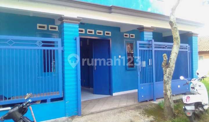 Rumah Kos Biru Aktif Di Lokasi Ramai, Cuan Banget Dah