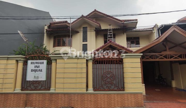 RUMAH 2 LANTAI DI PASAR MINGGU