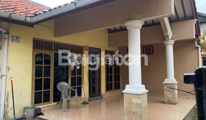 HOUSE AND SHOP IN JATIJAJAR