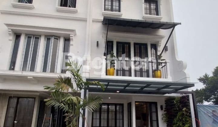 RUMAH 3+½ LANTAI DEKAT PONDOK INDAH