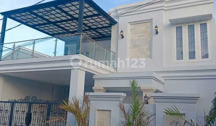 2-Story House on Noja Street, East Gatsu, East Denpasar