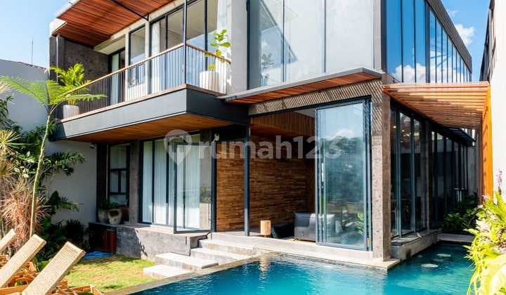 Ready For Leasehold — Beautiful 3-Bedroom Villa in Canggu, Bali