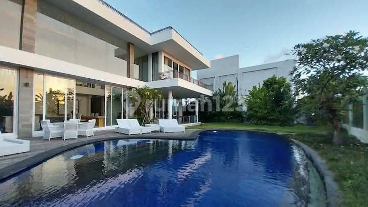 For Rent Villa 6 Bedroom At Tumbak Bayuh Pererenan