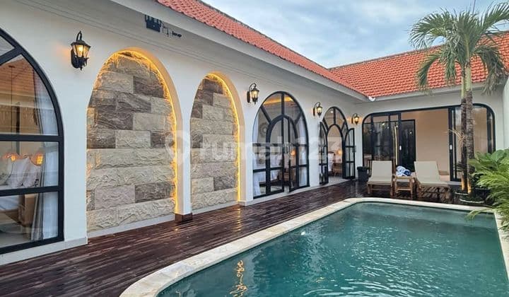 Ready For Rent 3 B R Villa In Padonan Canggu Bali