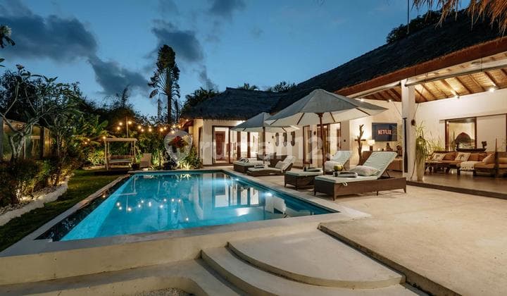 Ready For Rent Beautyfull Villa 4 B R In Buduk Near Canggu Bali