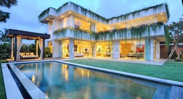 Beautyfull And Luxury 5 B R Villa For Rent In Canggu Bali