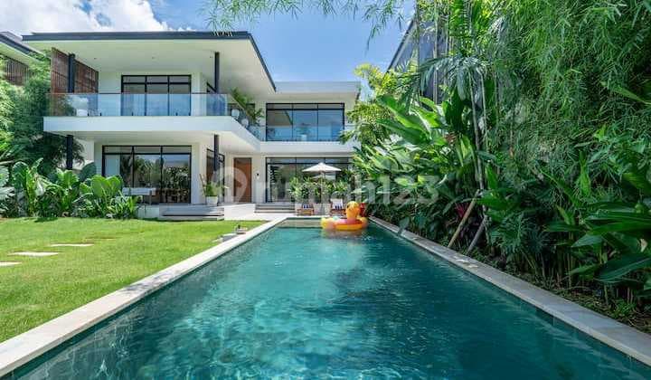 Ready For Rent 3 B R Beautyfull Villa In Umalas Bali