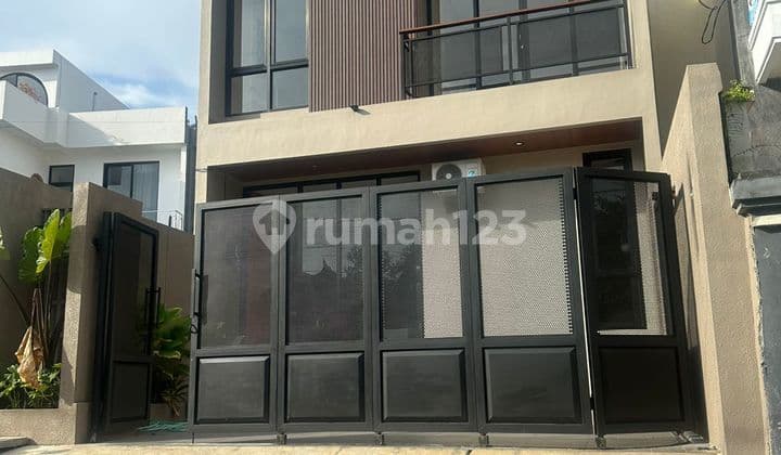 Beautyfull Villa Reaxy For Sale In Denpasar