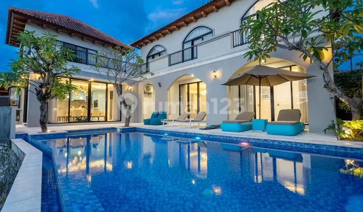 Modern and Beautiful Villa for Rent in Canggu Bali with 4 Bedrooms