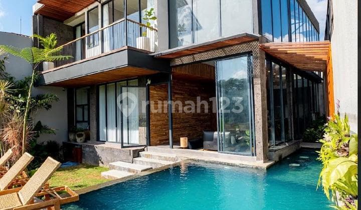 Beautiful Villa Ready for Rent in Padang Linjong Canggu