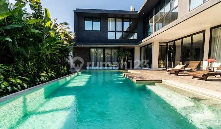 Beautyfull 5 B R Villa For Rent In Canggu Bali