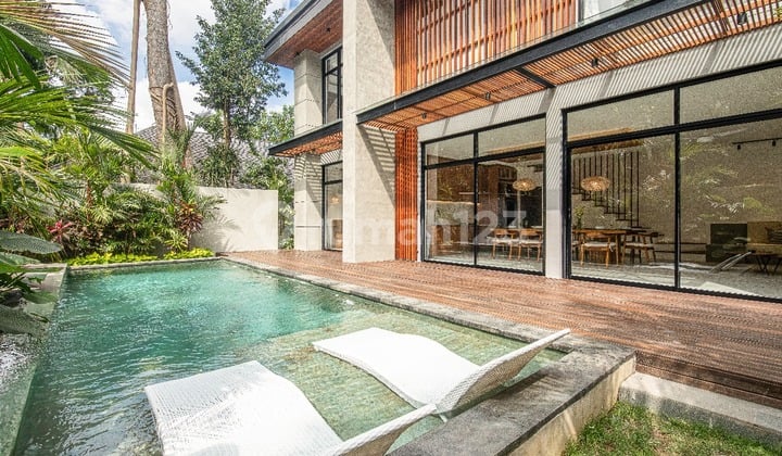 Beautyfull 5 B R Villa Ready For Rent In Batu Belig