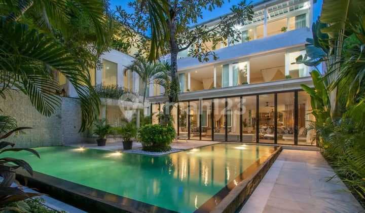 Ready For Rent Luxury 5 B R Villa Beach Front In Batu Belig