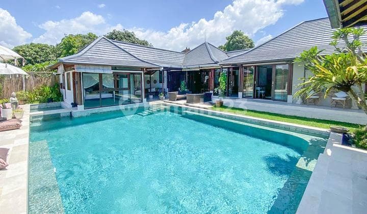 Ready For Rent Beautyfull 4 B R Villa In Buduk Bali