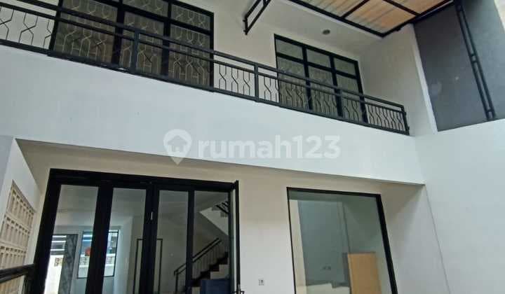 Disewa Rumah Baru Bagus Siap Huni di Taman Modern Cakung