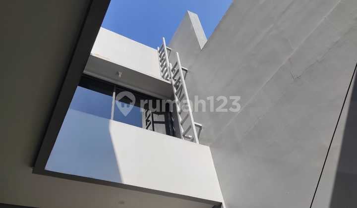 Jual Rumah Baru Modern Siap Huni di Regol Bandung Kota