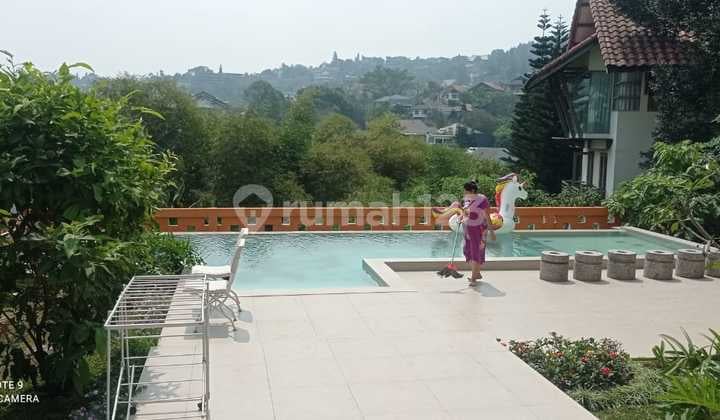 Rumah Mewah Furnish Plus Pool And Billiard di Resort Dago Pakar