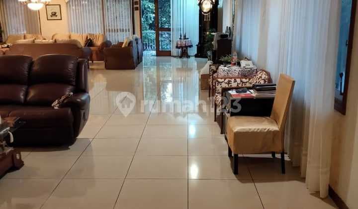 Rumah Mewah Cocok Untuk Usaha Dekat Kampus Ciumbuleuit Bandung