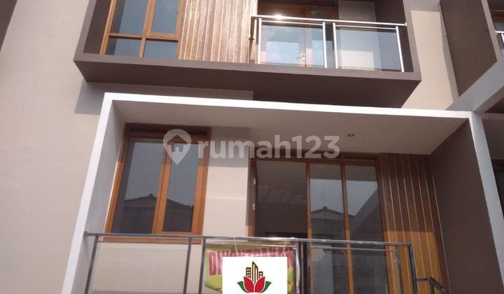 Jual Cepat Rumah 2 Lantai di Cluster Bali Garden Awiligar Bandung