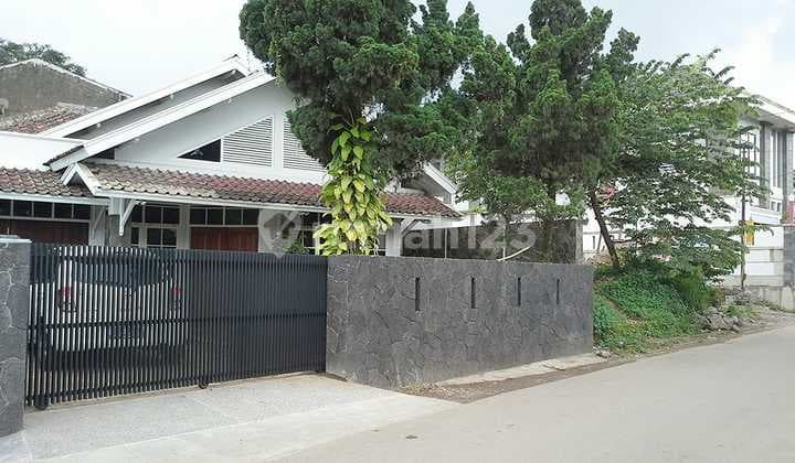 Rumah Nyaman Strategis di Gunung Batu dekat Tol Pasteur Bandung