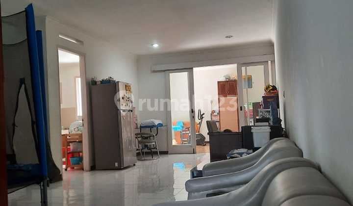 Jual Rumah 2 Lantai Keren di Komplek Setra Duta Bandung Utara