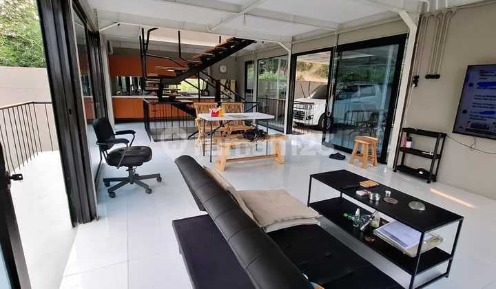 Rumah Modern Asri Nice View di Sayap Cigadung Dago Bandung