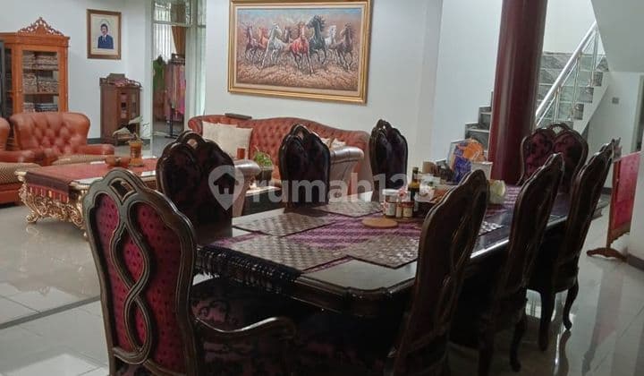 Rumah Lux Mewah Sejuk di Cigadung Sayap Dago Bandung