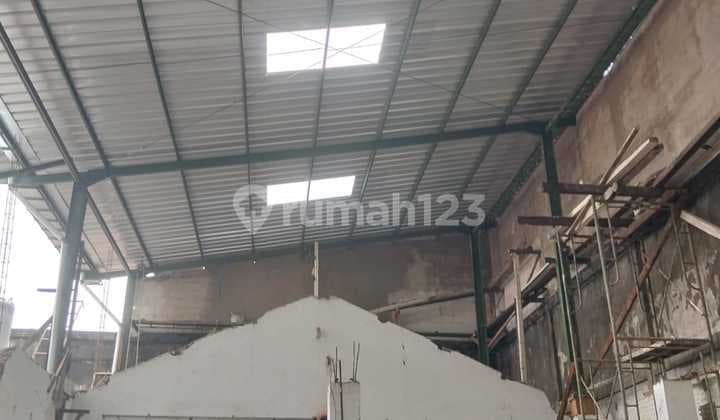 Sewa Gudang On Progress Renov di Sayap Kiaracondong Bandung