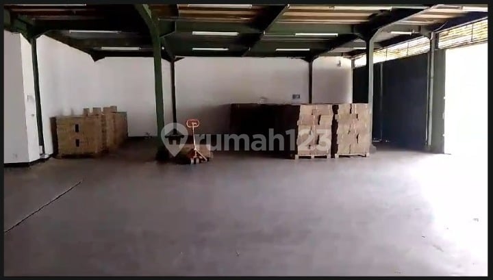 Jual Pabrik Air Minum + Furnish di Sindanglaya Bandung Kotamadya