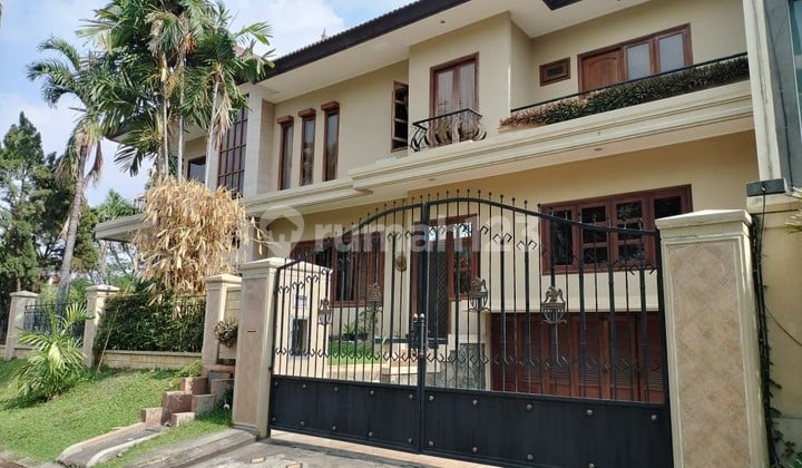 Rumah Fully Furnish Graha Family Siap Huni Surabaya Barat