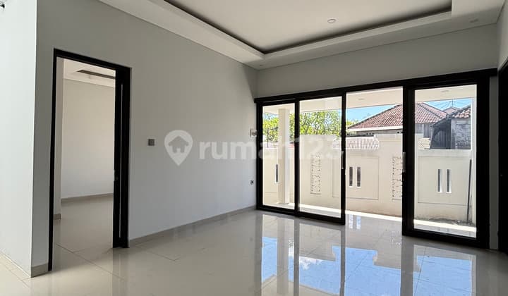 Rumah Siap Huni 2 Kamar Tidur Dekat Jalan Utama Mahendradata Denpasar Barat Dekat Seminyak Kerobokan Kode-Db.rd.26040101