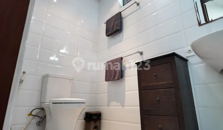 Villa Leasehold Mewah 2 Kamar Tidur Siap Huni dengan Kolam Renang di Seminyak Bali