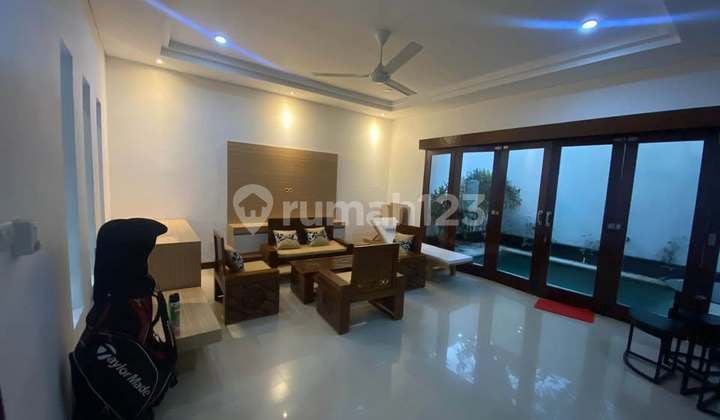 Rumah Siap Huni 3+1 KT dengan Kolam Renang di Tukad Balian Sanur Denpasar Selatan