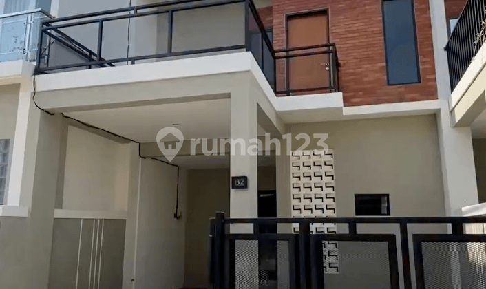 Modern 3 Bedroom House Near Gatsu Timur Mall, Living World, and Sanur