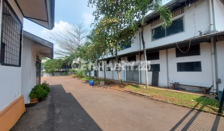 Di Jual Bangunan dan Lahan Akses Kontainer di Kranggan - Bekasi