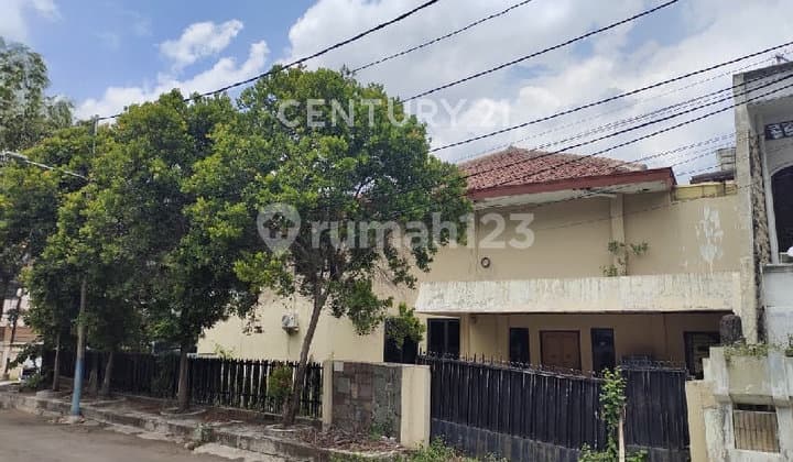 Old House Land Calculation Good Location in Sawah Besar Central Jakarta