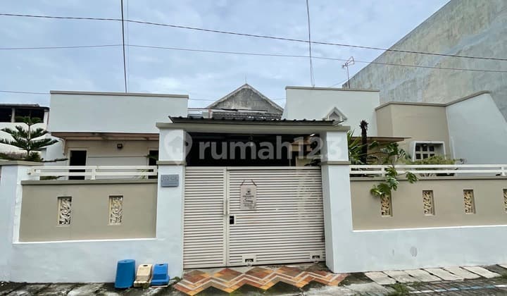 DIJUAL RUMAH POJOK DI JL DANAU-DANAU SAWOJAJAR MALANG