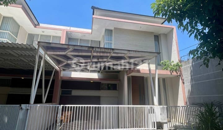 RUMAH 2 LANTAI FULL PERABOT DI PERMATA JINGGA LOWOKWARU MALANG