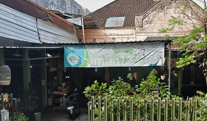 For Sale: Former Inggil Restaurant Colonial Building in the Heart of the City Near the Town Hall on Jl Gajah Mada, Malang City.