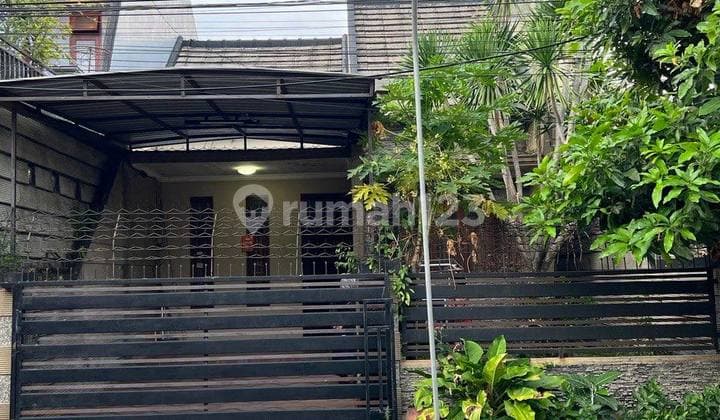 FOR SALE READY-TO-OCCUPY HOUSE NEAR SUHAT MAIN ROAD ON PAPA CENGGER AYAM STREET, LOWOKWARU, MALANG CITY